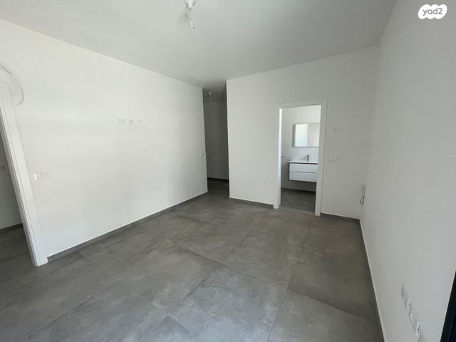 דירה, דגן 8, עמירם, פרדס חנה כרכור