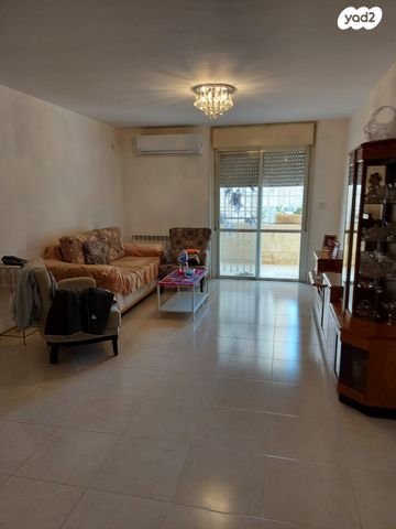 שמחה הולצברג 30