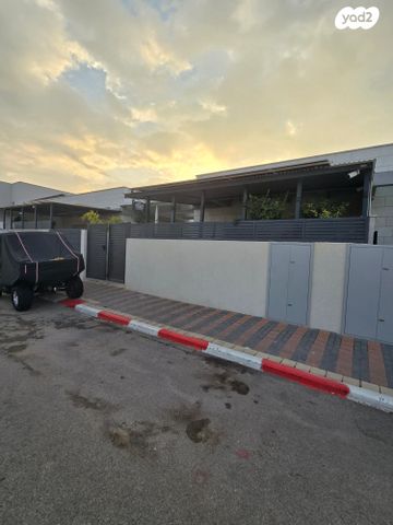 דו משפחתי, יהודה הלוי 28, נוף שאן, בית שאן