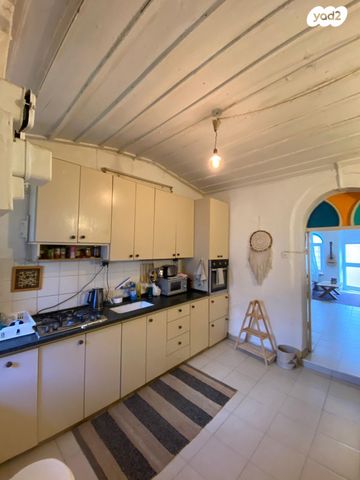 דירה, מזכרת משה 27, מחנה יהודה - לב העיר, ירושלים