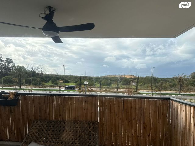 דירה, דבורה עומר 6, נאות שמיר, יבנה