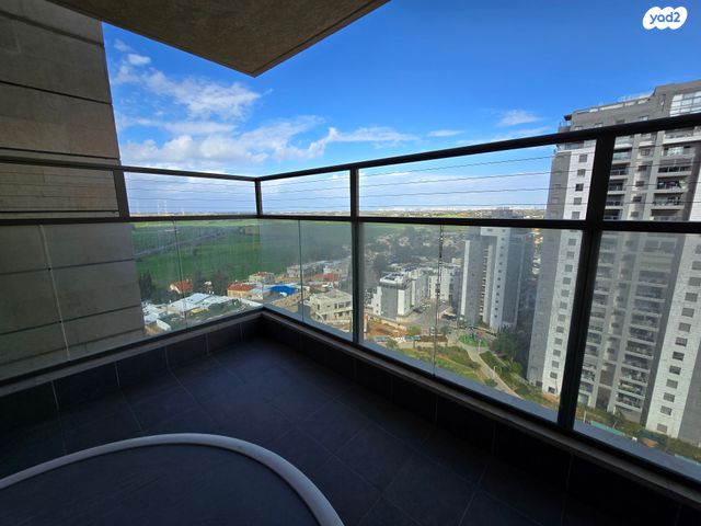 דירה, דרך בן גוריון 5, אבן גבירול, רחובות