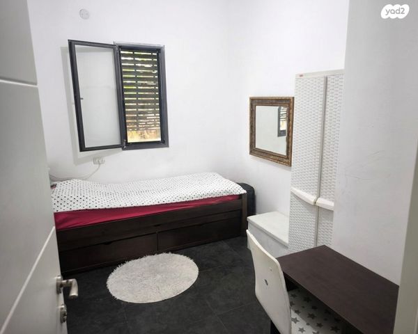 בית פרטי/ קוטג', יצחק בן צבי 50, קרית בנימין, קרית אתא