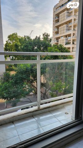 דירה, שמעון בן צבי 19, שטח 9, גבעתיים