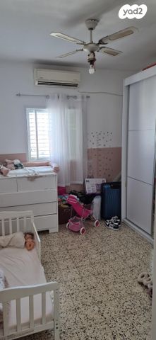 דירה, אגוז 12, נווה שלמה, גדרה