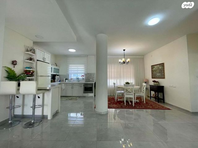 דירה, חבצלת 28, הפרסה, כרמיאל