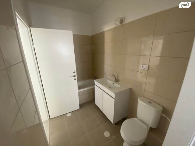 דירה, יהושוע אזולאי 1, נווה שרון / שער העיר, נתיבות