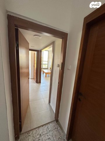 דירה, בנימין מטודלה 25, שיכון דן, נווה דן, תל אביב יפו