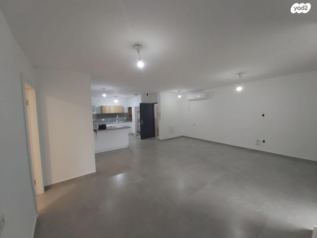 ז'בוטינסקי 15