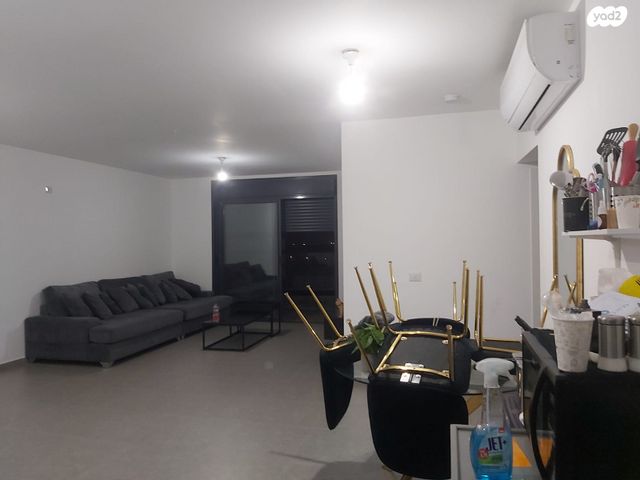 דירה, רבקה אמנו 12, כרמי גת, קרית גת