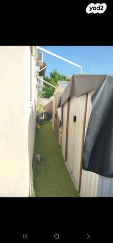 יחידת דיור, הגר"א 8, רמב"ם, ראש העין