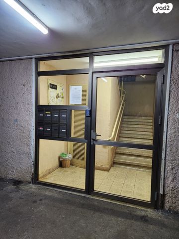 דירה, שדרות ג'יימס דה רוטשילד 73, קרית אליהו, חיפה