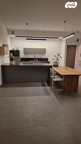 דירה, אמנון ליפקין שחק 10, נוף הטיילת, נתניה