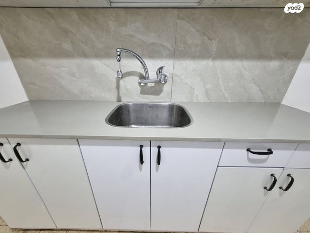 דירה, שדרות יעקב (ג'ירופי) 66, שיכוני המזרח, ראשון לציון