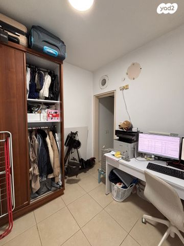 דירה, שדרות הטייס 3, שכונת יהלום, מרכז העיר ב, רמת גן