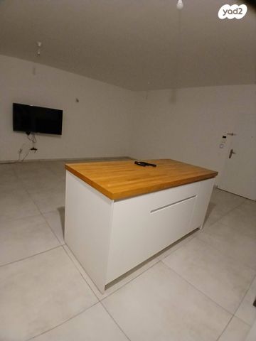 דירה, דבורה עומר 1, נאות שדה, רעננה