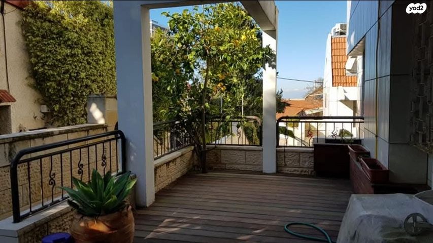 דירה, שדרות אבא חושי 129, סביוני הכרמל, חיפה