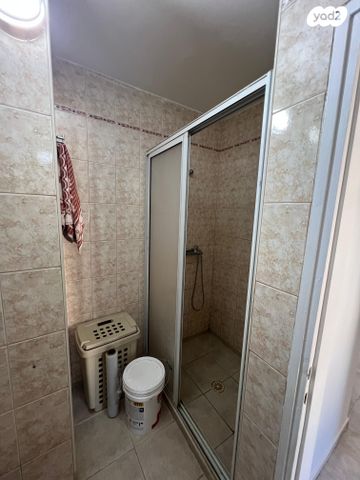 דירה, שדרות בן גוריון 37, גבעת אולגה, חדרה