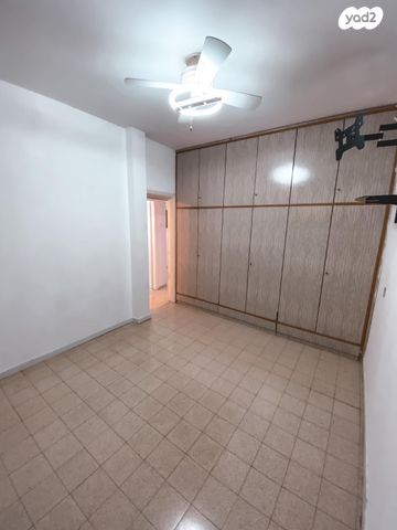 דירה, אליעזר בן יהודה 1, מרכז העיר דרום, נתניה