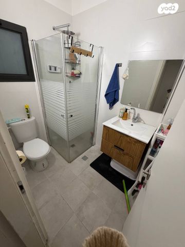 דירה, הרב קטרוני 29, מחנה יהודה, פתח תקווה