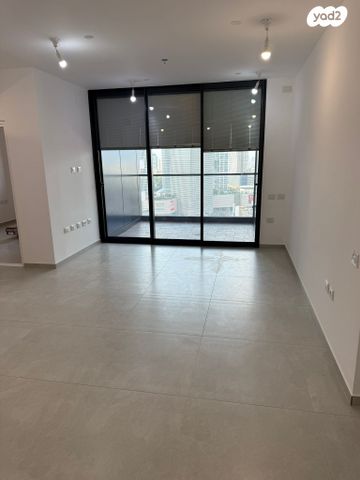 דירה, תוצרת הארץ 5, נחלת יצחק, תל אביב יפו