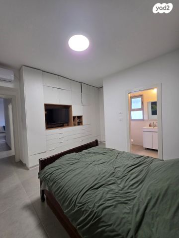 דירה, שדרות נשיאי ישראל 1, שער הגיא מערב, יקנעם עילית