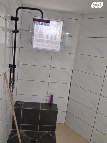 יחידת דיור, הצנחנים 8, נווה יוסף, קרית עקרון