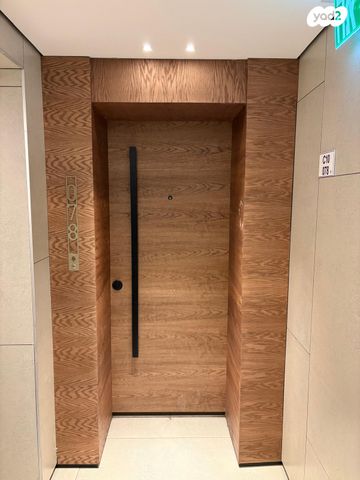 דירה, ליאונרדו דה וינצ'י 2, גני שרונה, קרית הממשלה, תל אביב יפו