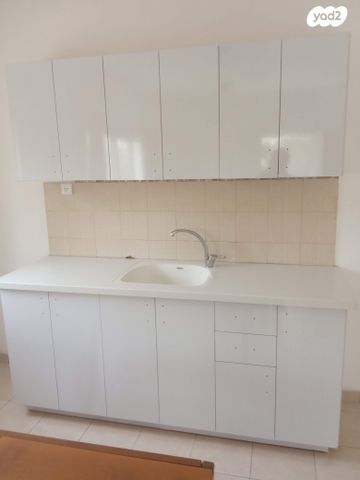 דירה, עוזה 1, עוזה, עוזה