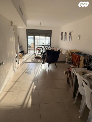 דירה, לאה גולדברג 29, רובע יזרעאל סביוני העמק, עפולה