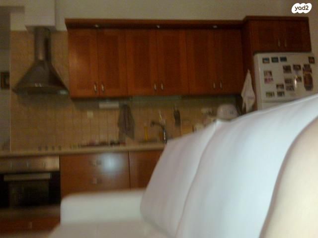 דירת גן, רמח"ל 38, אברהם דנינו, בן גוריון, עכו