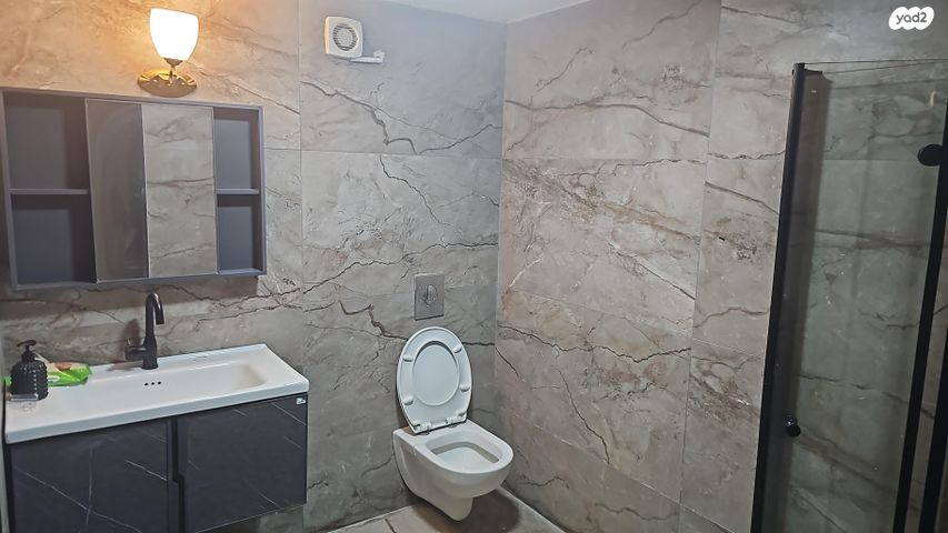 סטודיו/ לופט, רימון 18, הדסים, שוהם