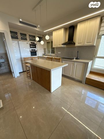 דירה, דרך הים, חיפה