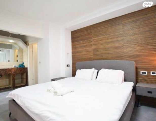 דו משפחתי, מגדל