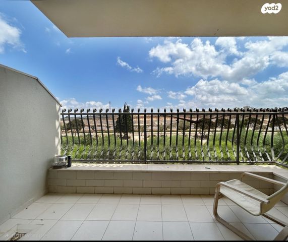 דו משפחתי, הארי השואג 15, גבעת הרקפות, גבעת תל חי, קרית אתא