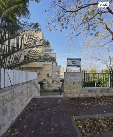 דירה, חטיבת עציוני, רמת רבין מערב, כרמיאל