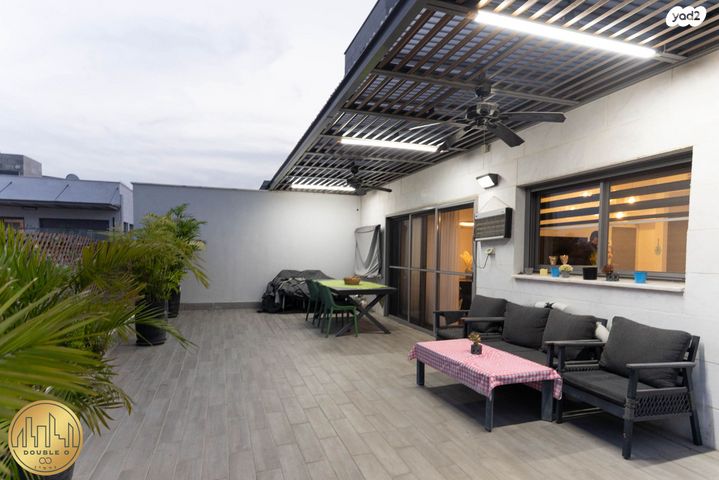 גג/ פנטהאוז, אנילביץ', ותיקים, כפר סבא