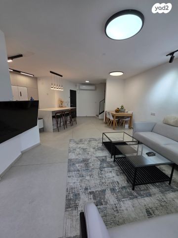 דירת גן, עמק האלה, הנביאים, מודיעין מכבים רעות