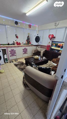 דו משפחתי, אסף שמחוני, קרית אתא