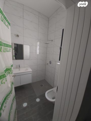 בית פרטי/ קוטג', נחל נקרות, פארק הנחל, באר שבע