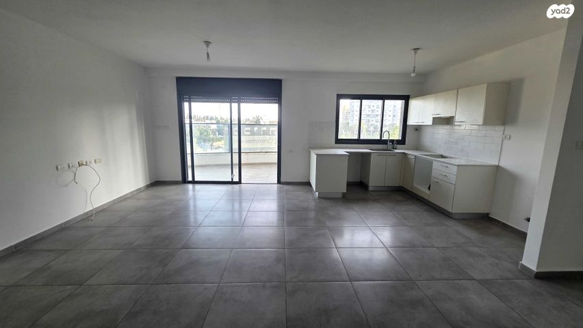 דירה, פרופ' דניאל כהנמן, רחובות המדע, רחובות