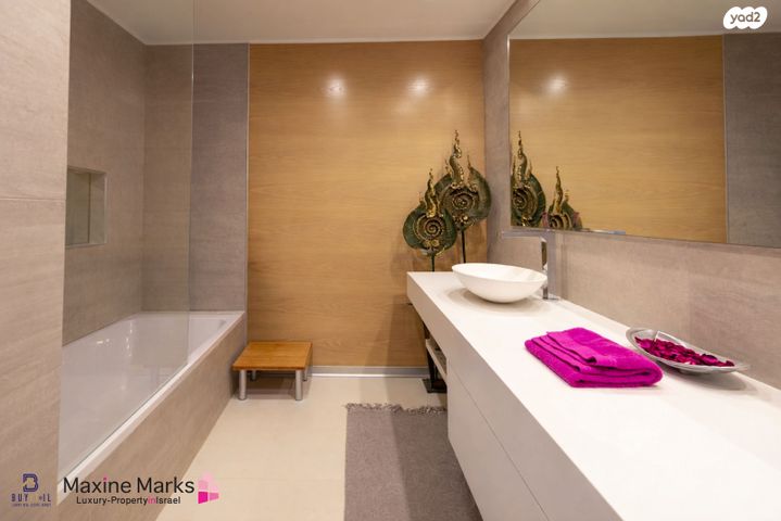 דופלקס, אהוד מנור, עיר ימים, נתניה