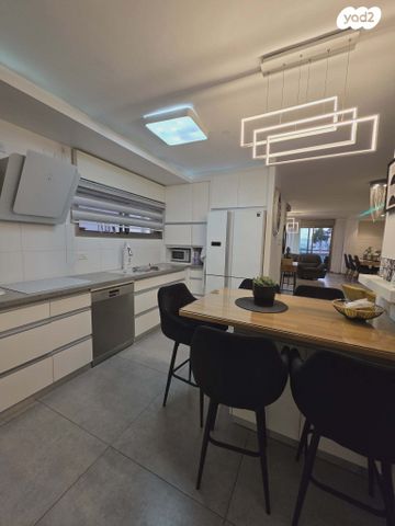 דו משפחתי, נשר, גבעת מכוש, כרמיאל