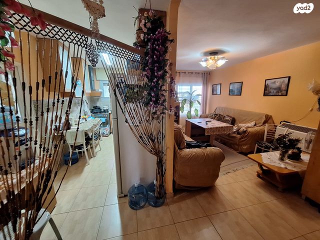 שאול המלך 155