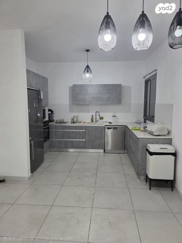 דירה, שרונה, כפר יונה