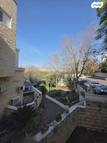 דירה, חטיבת עציוני, רמת רבין מערב, כרמיאל