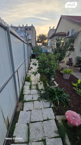 דו משפחתי, אסף שמחוני, קרית אתא