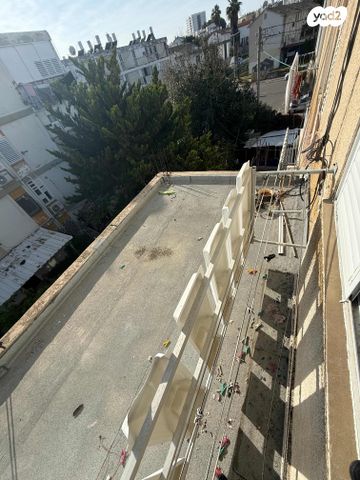 דירה, יהודה הלוי, בן גוריון, אשקלון