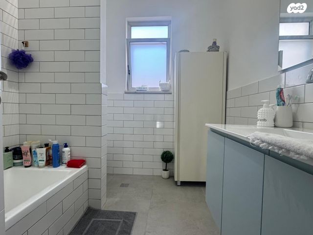 בית פרטי/ קוטג', עץ השדה, אדמית / יערית, שלומי