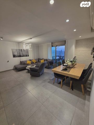 דו משפחתי, נשר, גבעת מכוש, כרמיאל